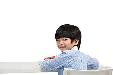 外媒称《星际：异端先知》女主出色：坚强又独立的英雄